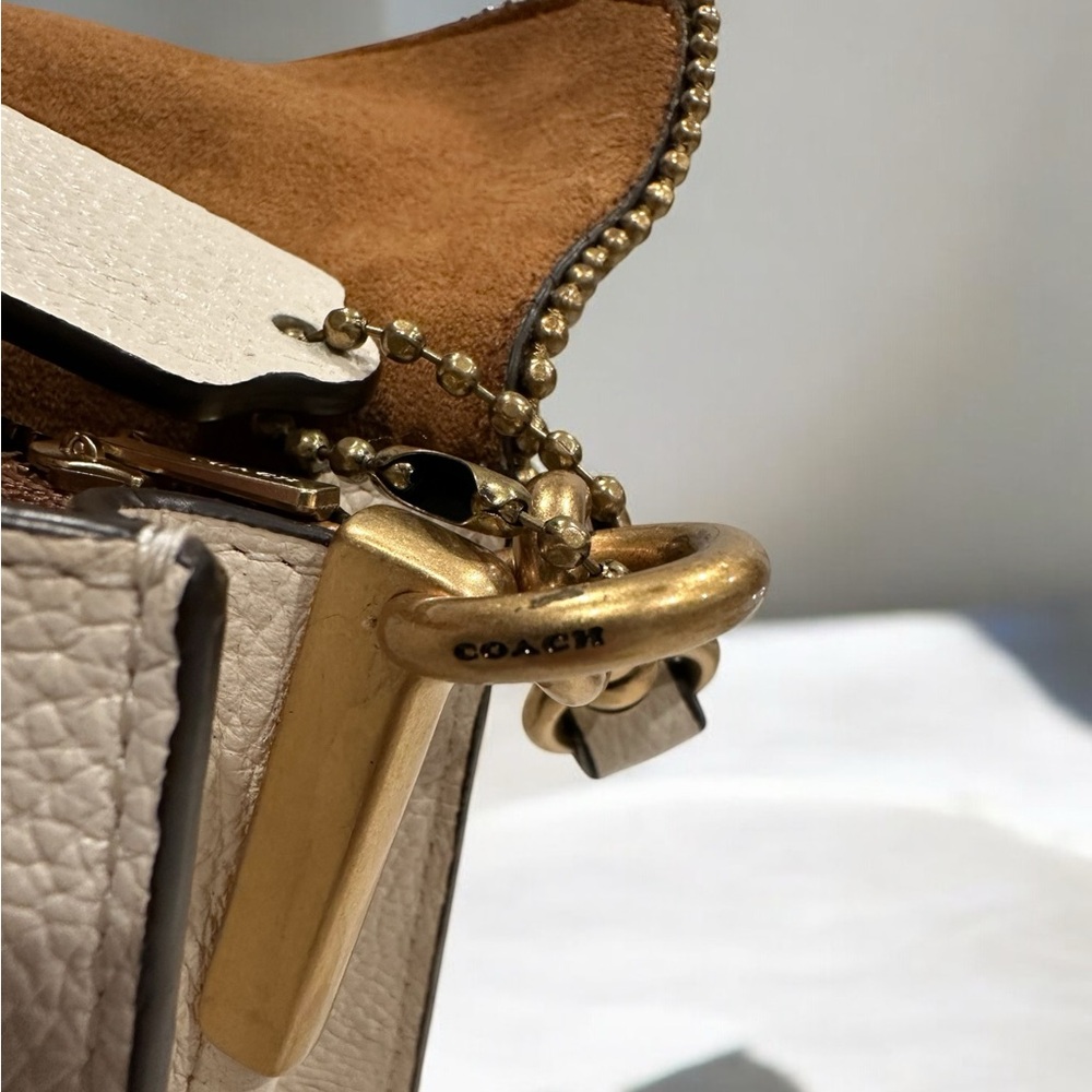 Coach Women's Polished Pebble Leather Tabby Shoulder Bag 26 Refresh - Picture 9 of 16